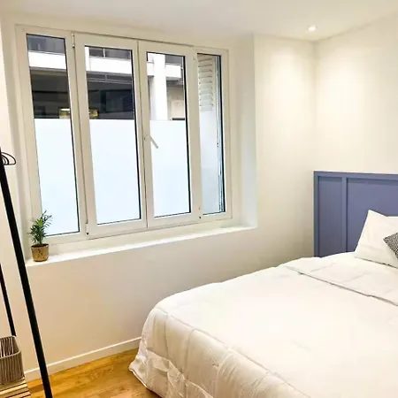 Apartment Celine 16 Lumiere 2 Bedroom By Eiffel Tower Paris